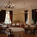 Carlton-europe Vintage Adults Szálloda 4*