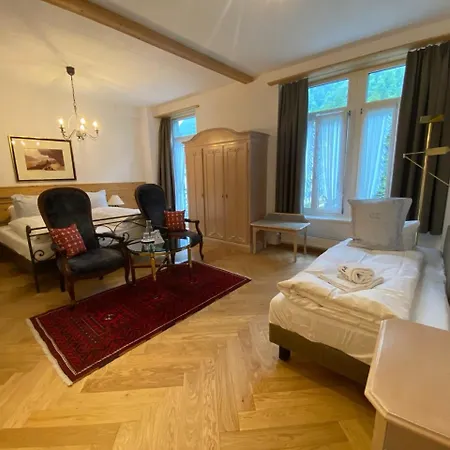 מלון Carlton-europe Vintage Adults 4*