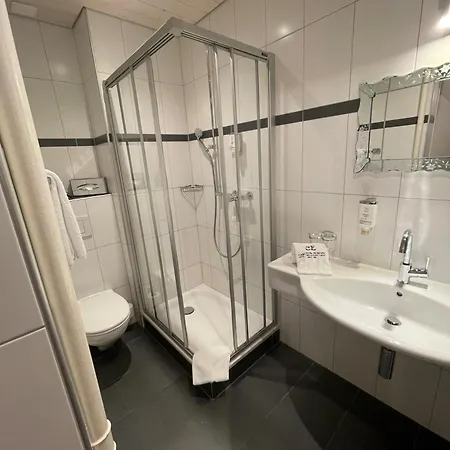 Carlton-europe Vintage Adults Hotel 4*