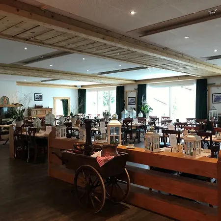 Hotel Carlton-europe Vintage Adults