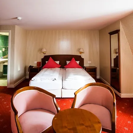 Carlton-europe Vintage Adults Hotel