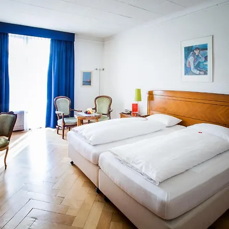 Carlton-europe Vintage Adults Hotel